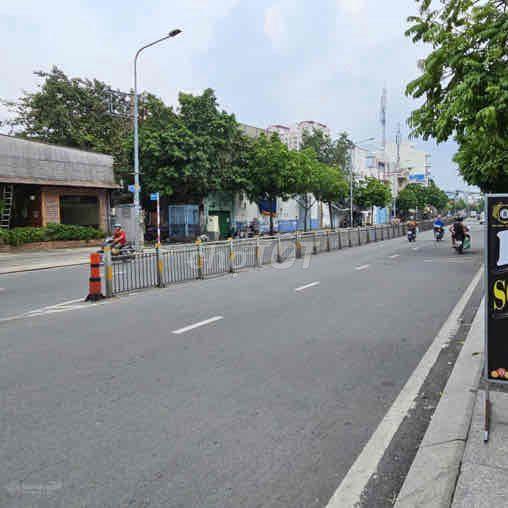 Đất chính chủ MT đường 12m, sang tên công chứng trong ngày