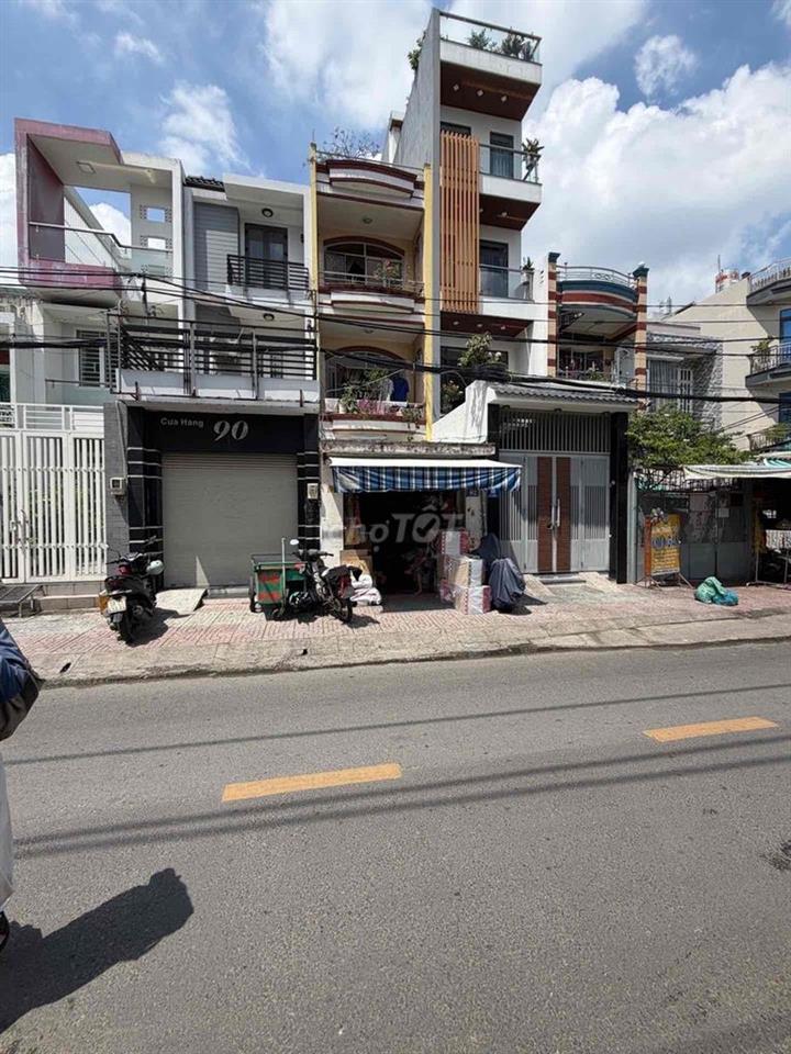 BÁN GẤP NHÀ MT DÃ TƯỢNG CHÁNH HƯNG P10 Q8