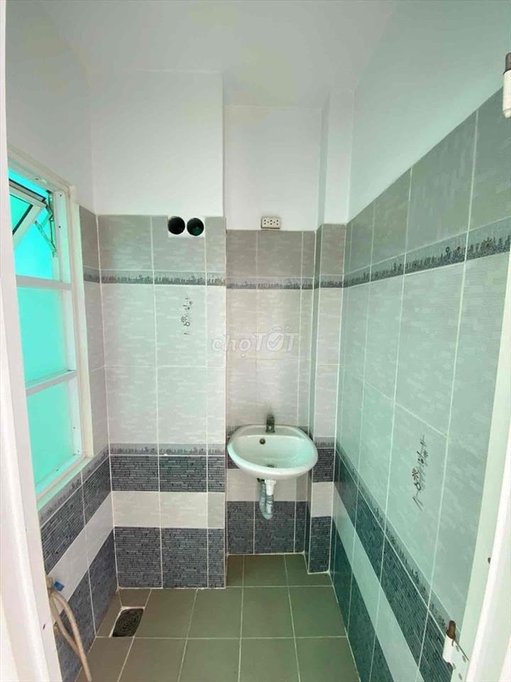 BÁN GẤP NHÀ MT DÃ TƯỢNG CHÁNH HƯNG P10 Q8