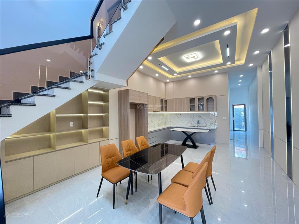 Bán nhà riêng tại đinh đức thiện, 2,9 tỷ, 150m2, 2pn, 3wc, nội thất đầy đủ