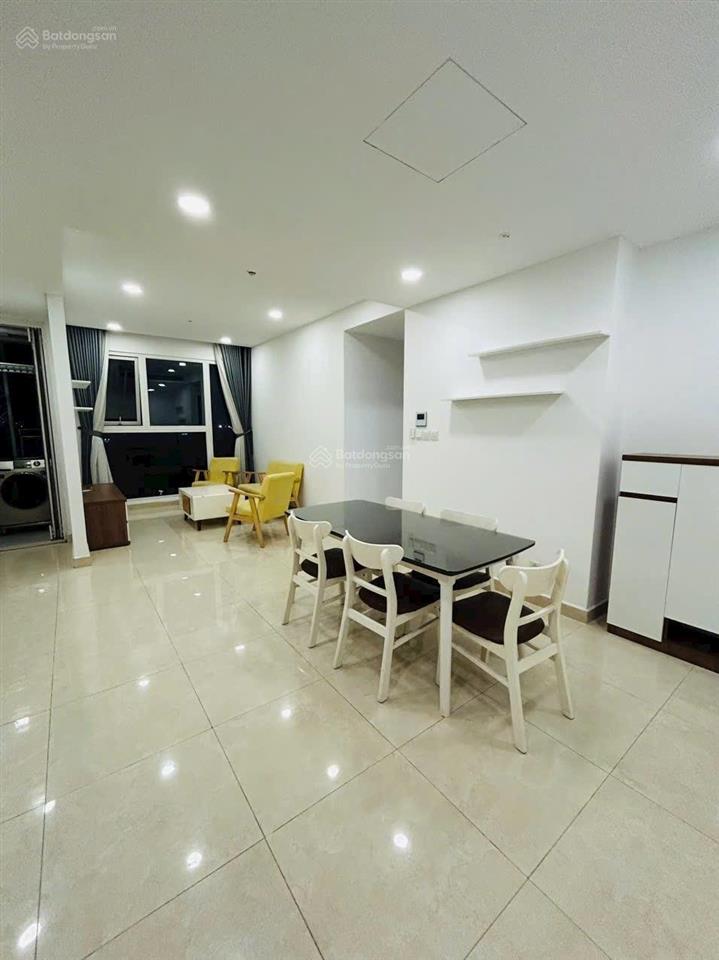 Cho thuê căn góc cc the golden star q7 ,85m 3pn  2wc giá 20tr/tháng  0937 961 *** thảo