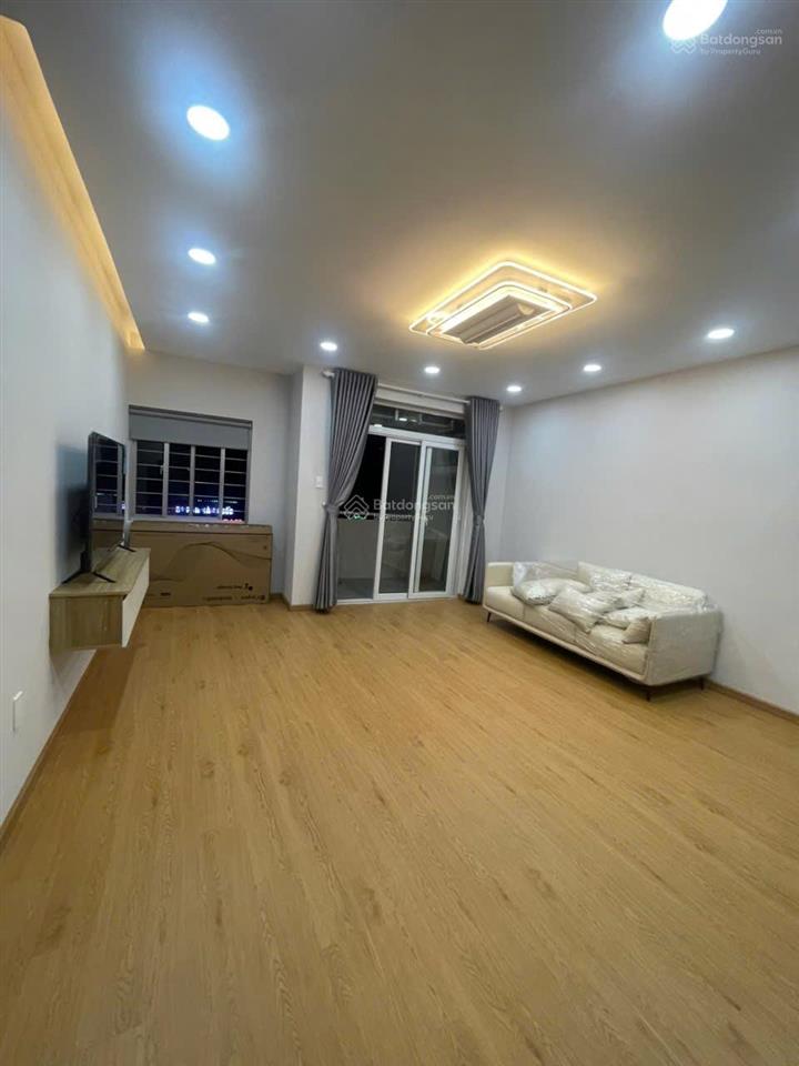 Bán cc hưng vượng 3, 98m 3pn 2wc full nt, nhà mới 100% , giá 5,6tỉ tl , 0937 961 *** thảo