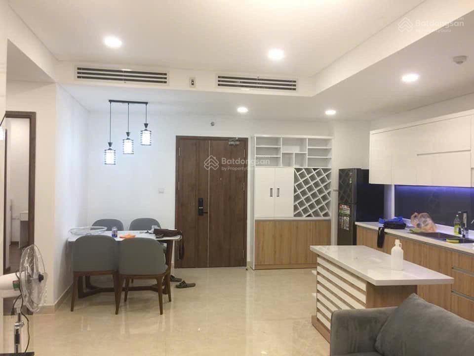 Cho thuê căn góc 70m 2pn cc the golden star, q7, giá 12tr/tháng.  0937 961 ***