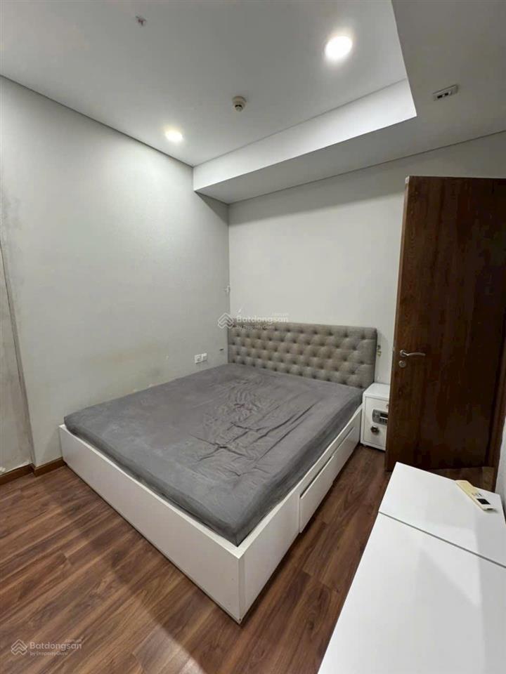Bán cc golden star q7, góc 67m 2pn 2wc giá 4,25 tỉ tl, 0937 961 *** thảo
