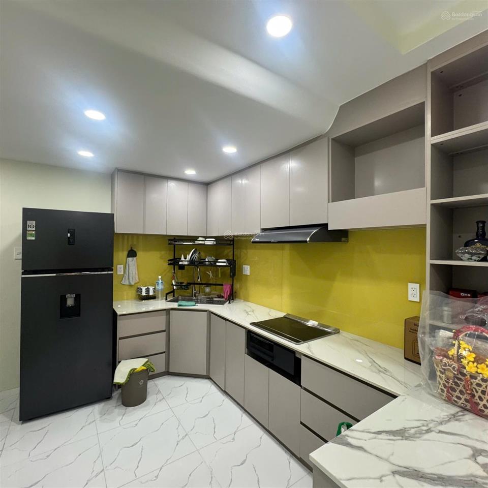 Cho thuê căn hộ hưng vượng 2 dt 72m 2pn 2wc  giá 13tr/ tháng. đt/ zalo 0937 961 *** thảo.