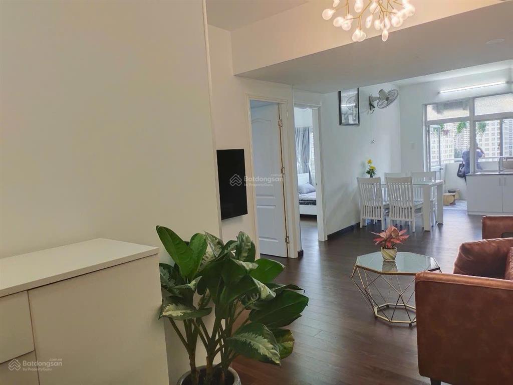 Bán cc hưng vượng 2, 72m2 2pn 1wc có nội thất, giá 4,05tỉ  0937 961 *** thảo