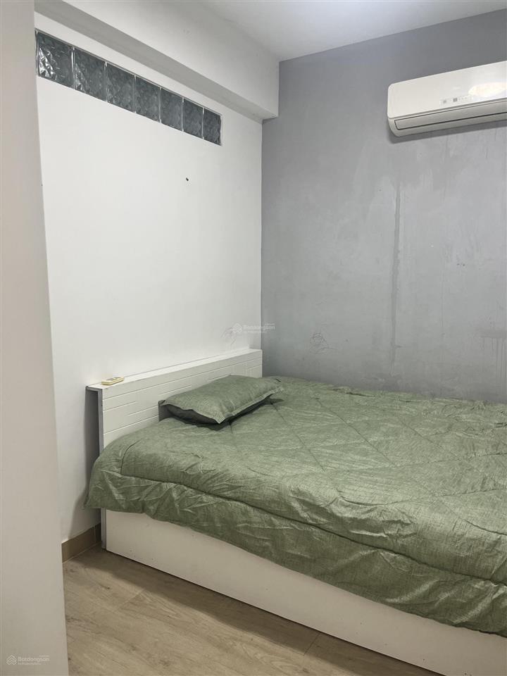 Bán cc hưng vượng 3, dt 72m 2pn 1wc full nt, giá 3,9tỷ tl.  0937 961 *** thảo