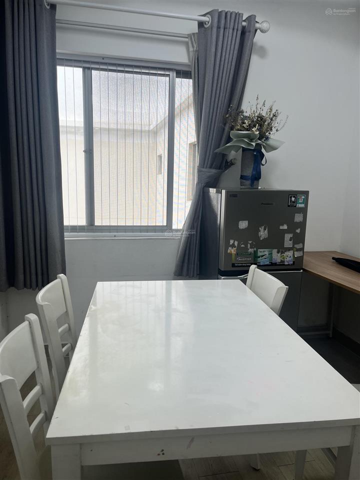 Bán cc hưng vượng 3, dt 72m 2pn 1wc full nt, giá 3,9tỷ tl.  0937 961 *** thảo