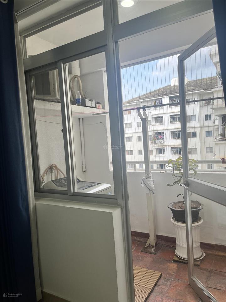 Bán cc hưng vượng 3, dt 72m 2pn 1wc full nt, giá 3,9tỷ tl.  0937 961 *** thảo