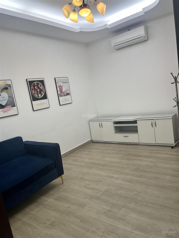 Bán cc hưng vượng 3, dt 72m 2pn 1wc full nt, giá 3,9tỷ tl.  0937 961 *** thảo
