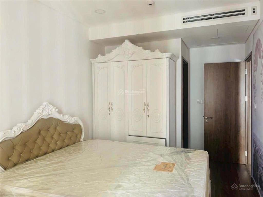 Bán cc golden star, 69m 2pn 2wc 4tỉ tl, dt/zalo 0937 961 *** thảo