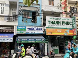 Bán nhà mt đông hồ p4 q8 hđt 20tr/tháng
