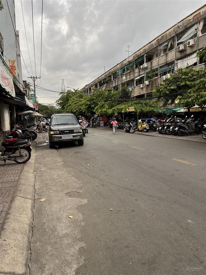 Bán nhà mt đông hồ p4 q8 hđt 20tr/tháng