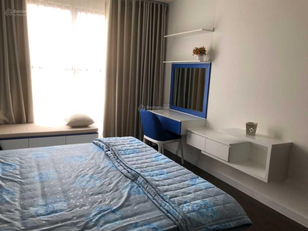 Cần bán gấp căn saigon royal 82m2, view hồ bơi, đủ nội thất, giá chỉ 9 tỷ đồng.  0906 378 ***