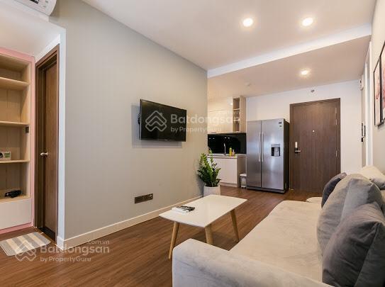 Cần bán gấp officetel saigon royal 1 phòng ngủ riêng 50m2, giá 5.1 tỷ.  thùy 0906 378 ***