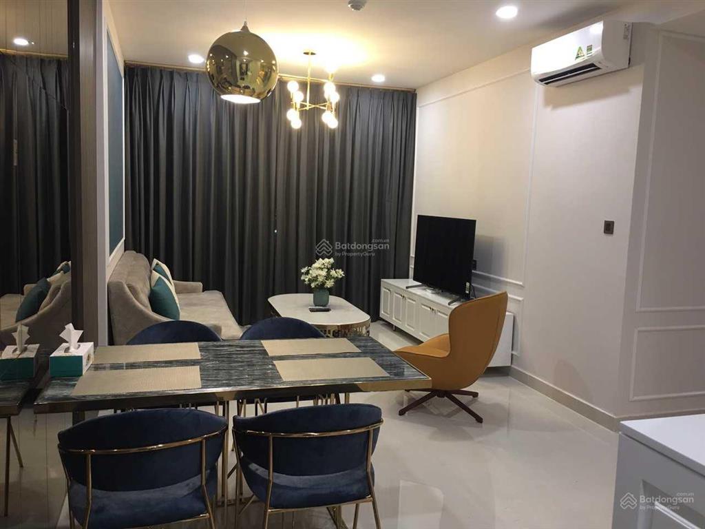 Cho thuê căn hộ saigon royal, 2pn, view sông, giá 26 triệu.  0906 378 ***