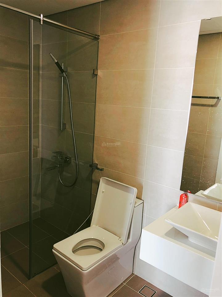 Cần bán gấp căn hộ millennium, diện tích 74m², đủ nội thất, giá 7.6 tỷ.  0906 378 ***