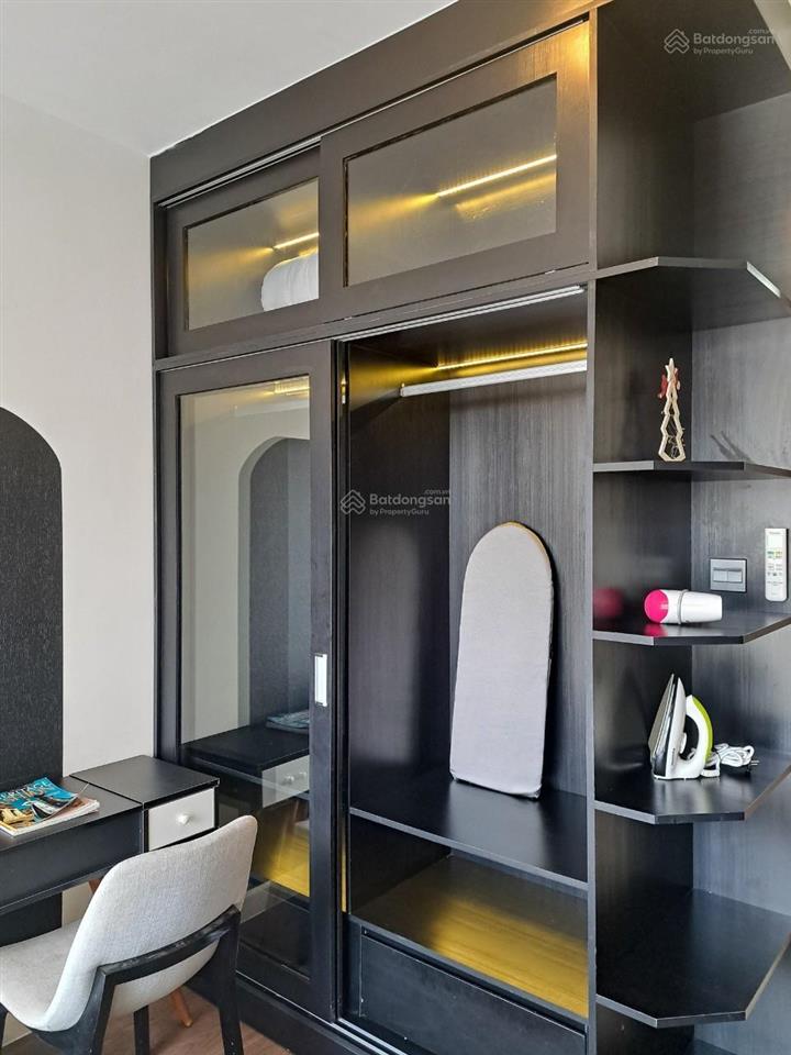 Bán căn hộ 2pn tại saigon royal, giá cực chất 6,8 tỷ, 53,3m2, hướng đông nam.  0906 378 ***