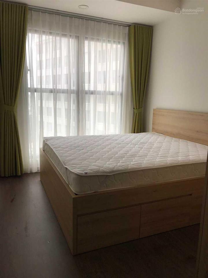 Cần bán căn hộ saigon royal, 60m2, có đủ nội thất giá chỉ 7 tỷ.  0906 378 ***