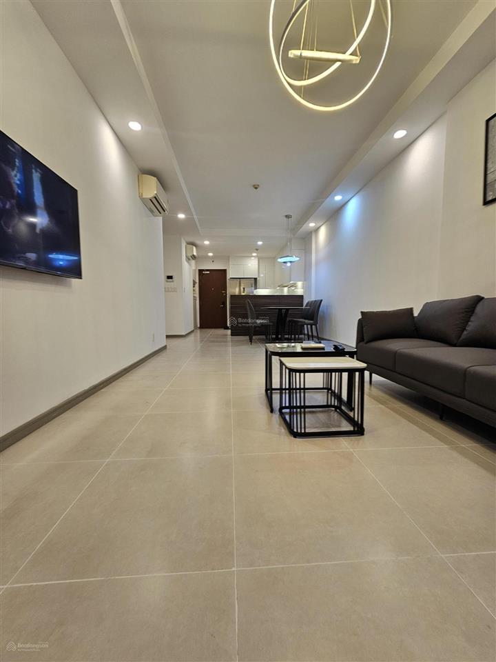 Bán căn hộ 2 phòng ngủ 2 wc the gold view q4 nội thất cơ bản giá 5 tỷ view nội khu  0902 610 ***