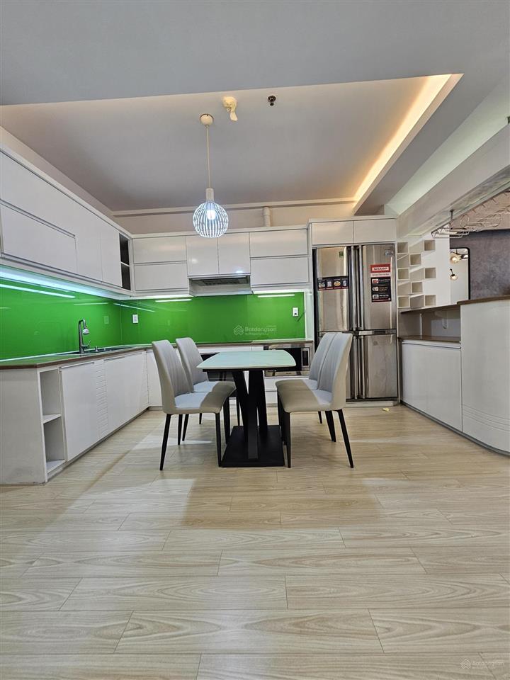 Cần bán gấp chung cư khánh hội 3 2pn2wc 77m² giá 5.83 tỷ full nội thất đẹp nhà mới view sông