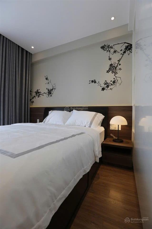 Cho thuê rẻ căn hộ the gold view 3 phòng ngủ 117m2 nhà mới 100% view sông giá 20 tr  0902 610 ***