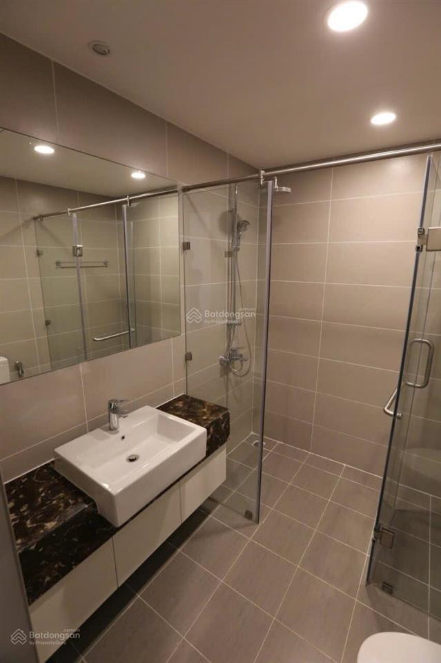 Cho thuê rẻ căn hộ the gold view 3 phòng ngủ 117m2 nhà mới 100% view sông giá 20 tr  0902 610 ***