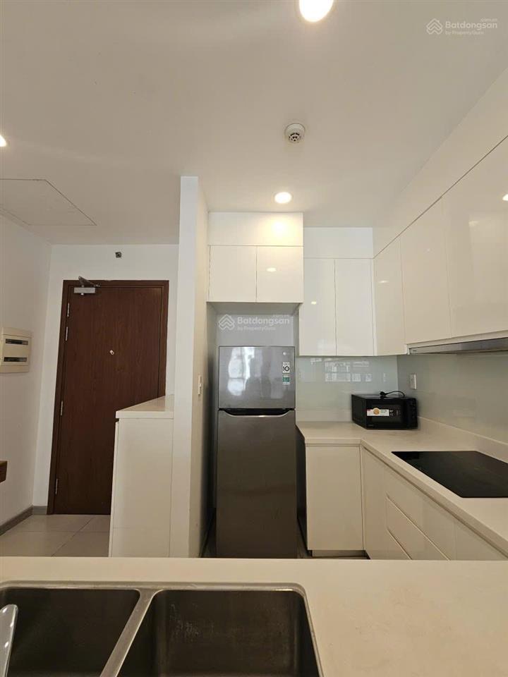 Bán gấp căn hộ 2pn 1wc 65m2 full nội thất gold view giá 5.15 tỷ view sông, lâu sài  0902 610 ***