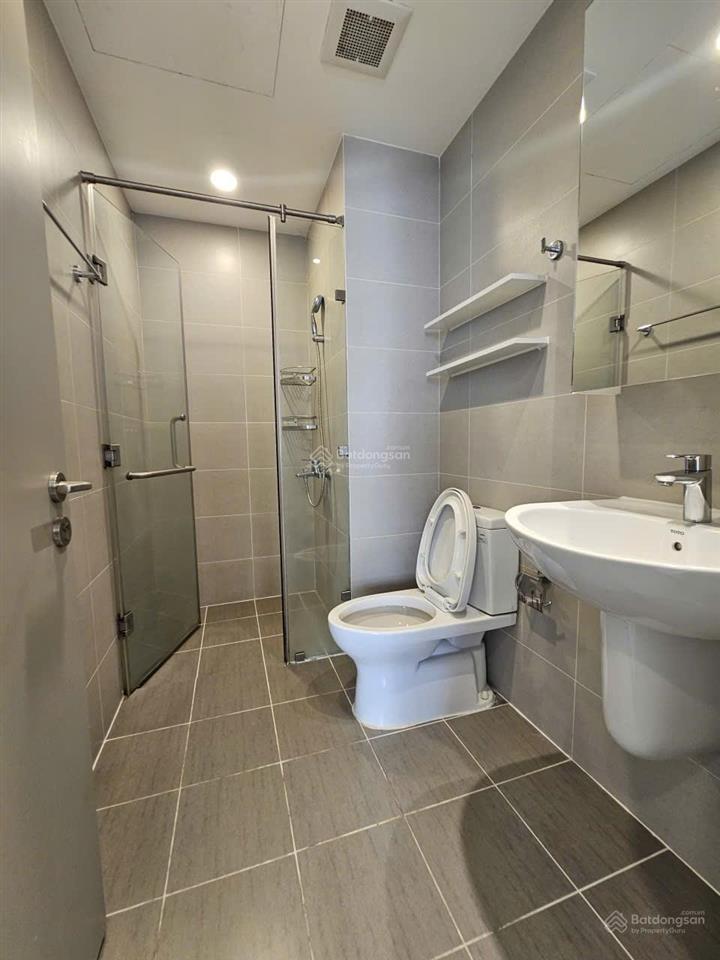 Bán gấp căn hộ 2pn 1wc 65m2 full nội thất gold view giá 5.15 tỷ view sông, lâu sài  0902 610 ***