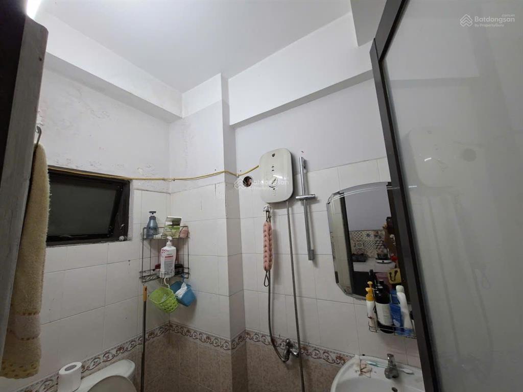 Chính chủ bán căn góc 2 pn, 1 wc, view đẹp, sáng, thoáng mát, sổ hồng. 68 m2 giá tốt 3,6 tỷ. tl