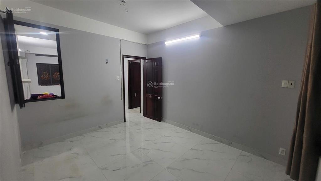 Bán căn 3pn, 2 wc, cc khánh hội 1, 96 m2 nhà đẹp, thoáng mát. giá tốt 5,7 tỷ  c thịnh 0917 566 ***