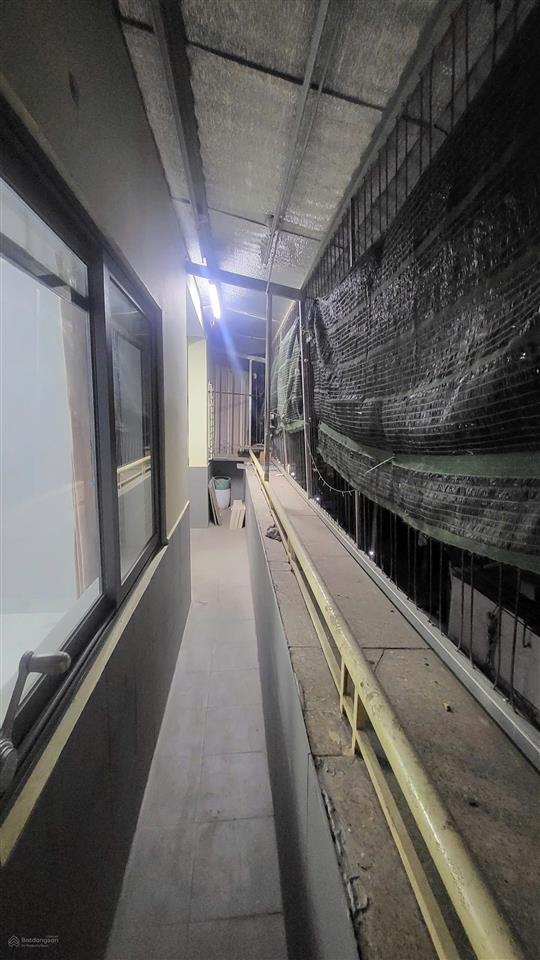 Bán căn 3pn, 2 wc, cc khánh hội 1, 96 m2 nhà đẹp, thoáng mát. giá tốt 5,7 tỷ  c thịnh 0917 566 ***