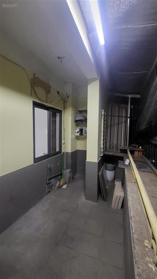 Bán căn 3pn, 2 wc, cc khánh hội 1, 96 m2 nhà đẹp, thoáng mát. giá tốt 5,7 tỷ  c thịnh 0917 566 ***