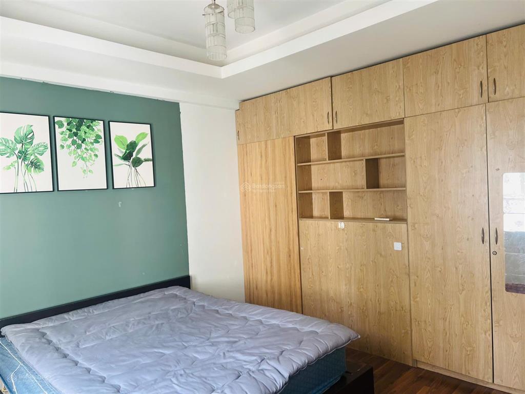 Cho thuê căn 2 pn chung cư tôn thất thuyết, p1, q4  đủ nội thất, nhà đẹp. 10 triệu/tháng