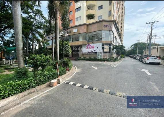 Chính chủ cho thuê căn 3 pn, 2 wc, lầu cao. nhà đẹp, cc khánh hội 1. 13 triệu. c thịnh 0917 566 ***