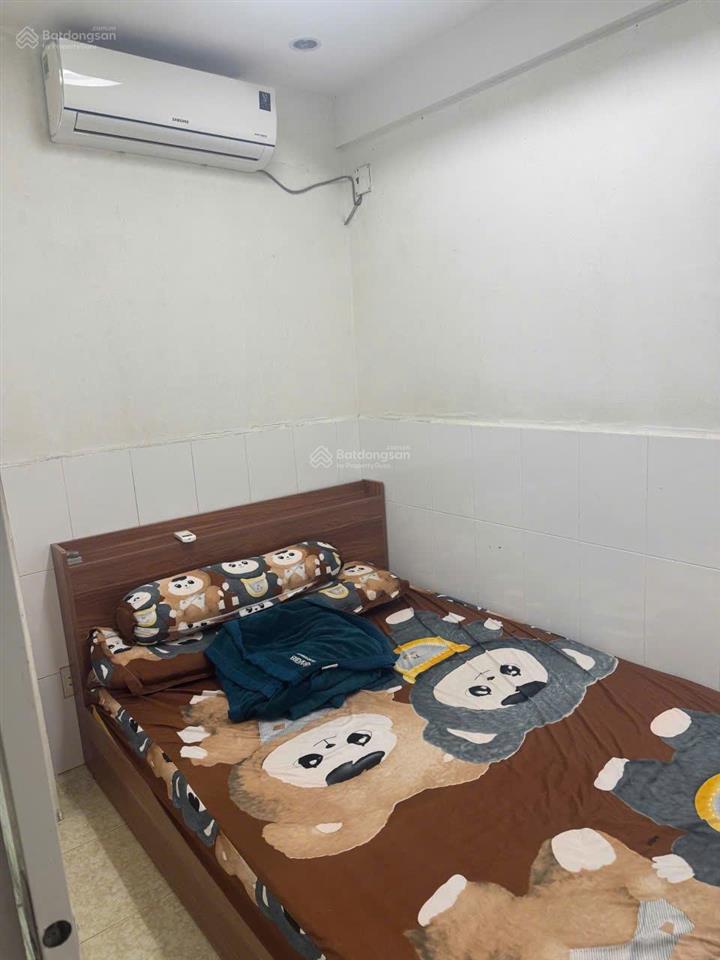 Chính chủ cho thuê căn hộ studio trệt nhà trống cc số 1 tôn thất thuyết p1 q4 6 triệu  0917 566 ***