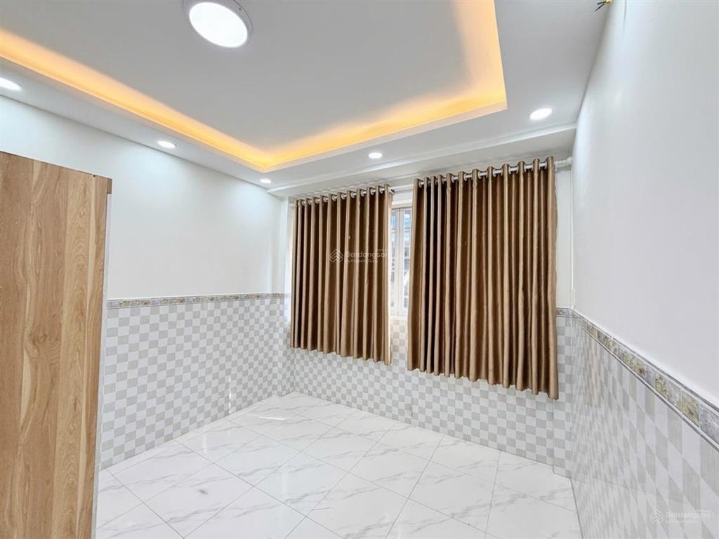 Nhà 2 tầng sát aeon tân phú, chỉ 2tỷ270, đường lớn 4m, sổ hồng riêng, không quy hoạch, giáp tân phú