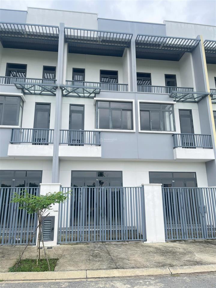 Nhà tây ninh 1 trệt 2 lầu giá 2.1 tỷ sổ sẵn mua sang tên công chứng ngay cho thuê 8.5  16tr/tháng