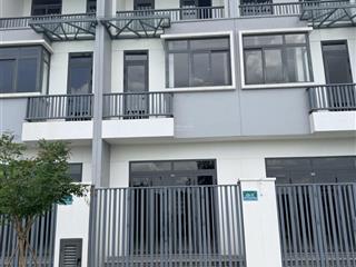 Bán căn nhà 2 lầu trong kcn phước đông 4*16 giá 3 tỷ(tl thêm), bao sang tên công chứng ngay