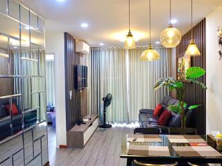 Chuyên cho thuê ch diamond căn 2 và 3 phòng ngủ giá 8 đến 8.5 triệu, có nội thất giá 9 đến 10 triệu