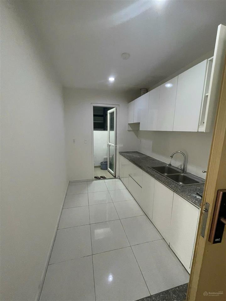 Chính chủ bán căn a10508 giá 2,85 tỷ. xem nhà 0902 861 *** ms trang.