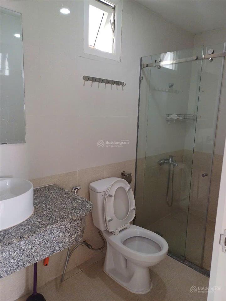 Cho thuê căn 2 phòng ngủ, 2wc, 73m² tại city gate towers, đầy đủ nội thất