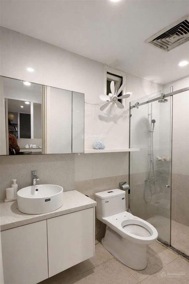 Bán căn hộ city gate towers, 2,850 tỷ, 73 m2, có sẵn nội thất