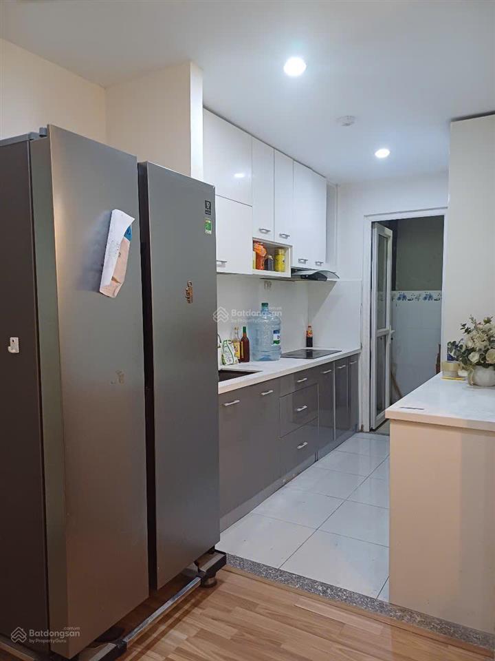 Bán căn hộ city gate towers, căn 2 phòng ngủ 2wc rộng 73 m2, view quận 1 có sẵn nội thất giá 2,9 tỷ