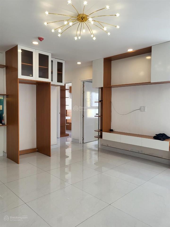 Bán căn 3 phòng ngủ có nội thất đầy đủ chỉ dọn vào ở ngay giá 4,2 tỷ.  0907 383 *** châu