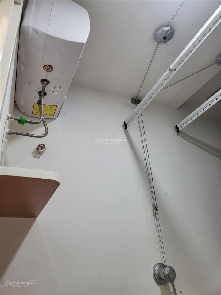 Bán căn 3 phòng ngủ có nội thất đầy đủ chỉ dọn vào ở ngay giá 4,2 tỷ.  0907 383 *** châu