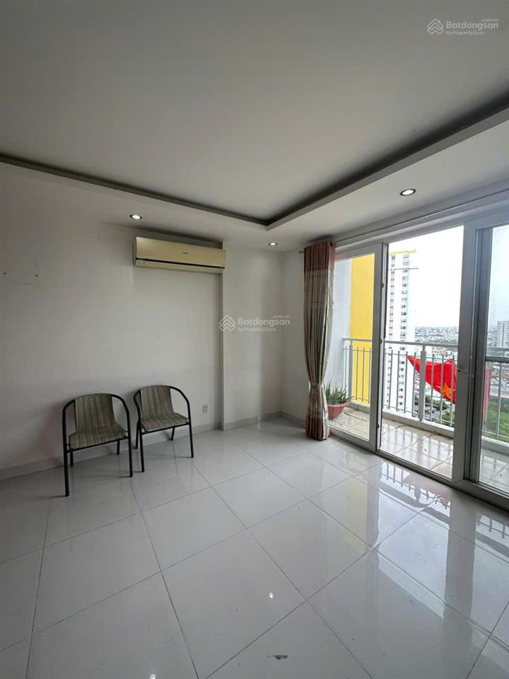 Bán căn góc lô b, rộng 99m2, giá 3.65 tỷ có sẵn sổ hồng, view võ văn kiệt.  0907 383 *** châu