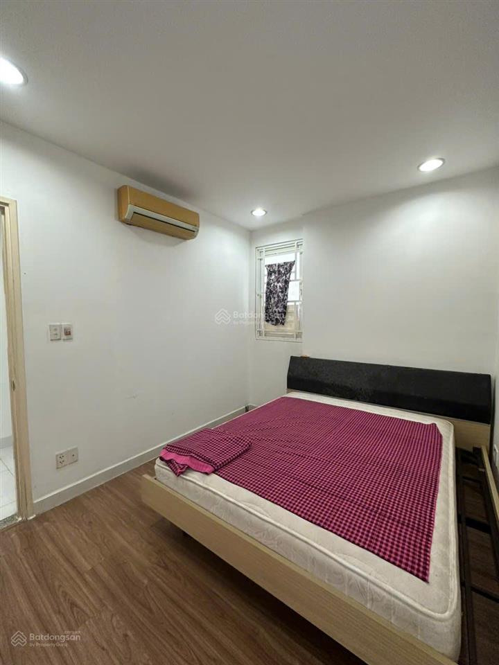 Bán căn góc lô b, rộng 99m2, giá 3.65 tỷ có sẵn sổ hồng, view võ văn kiệt.  0907 383 *** châu