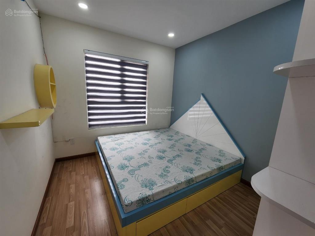 Bán căn 3 phòng ngủ có nội thất đầy đủ chỉ dọn vào ở ngay giá 3.65 tỷ.  0907 383 *** châu