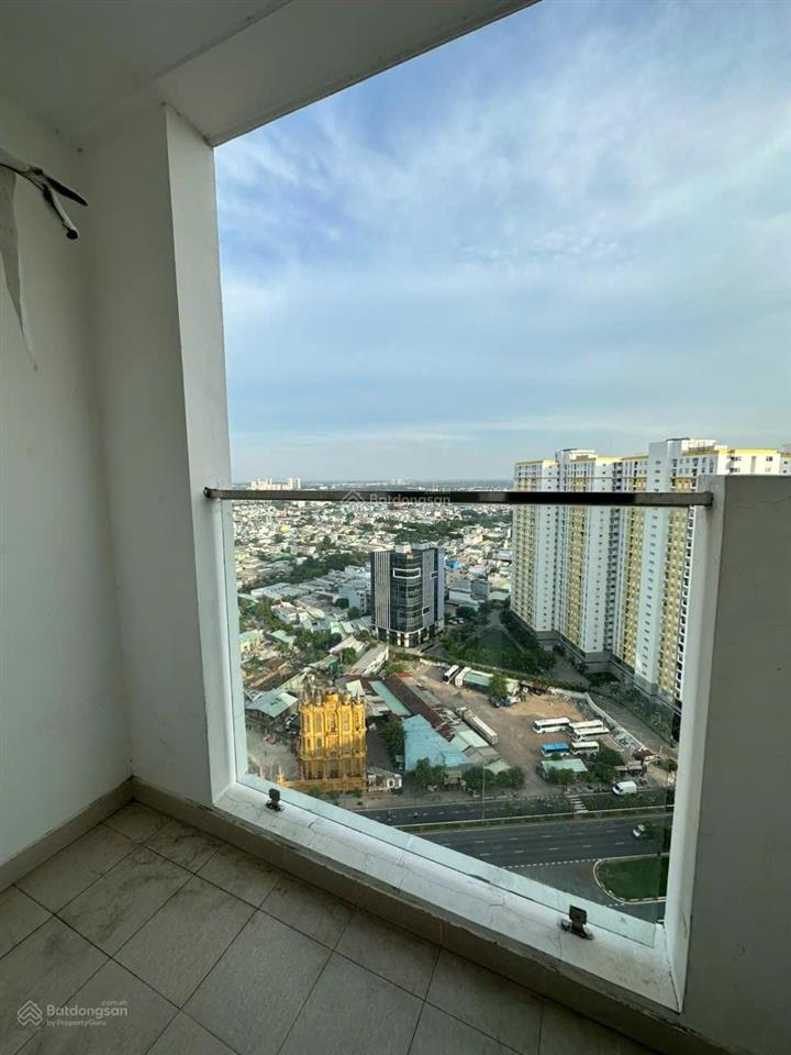 Cho thuê căn hộ diamond riverside giá 8,5 tr view võ văn kiệt
